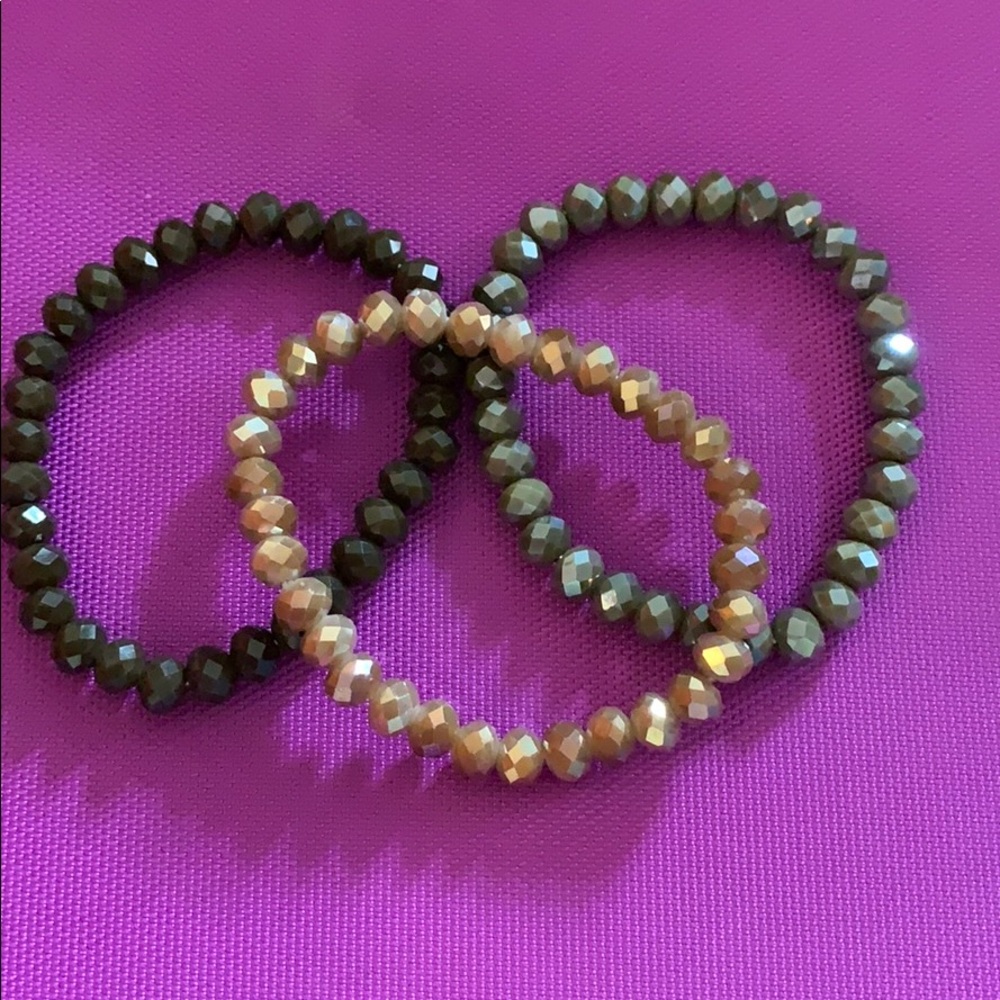 Elastic bracelets